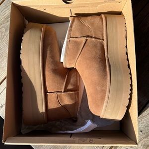 Classic Ultra Mini Platform Boots (Chestnut)